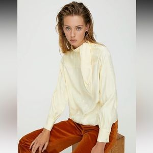 NWT Aritzia Wilfred Trapeze Blouse in Butter Yellow Small
